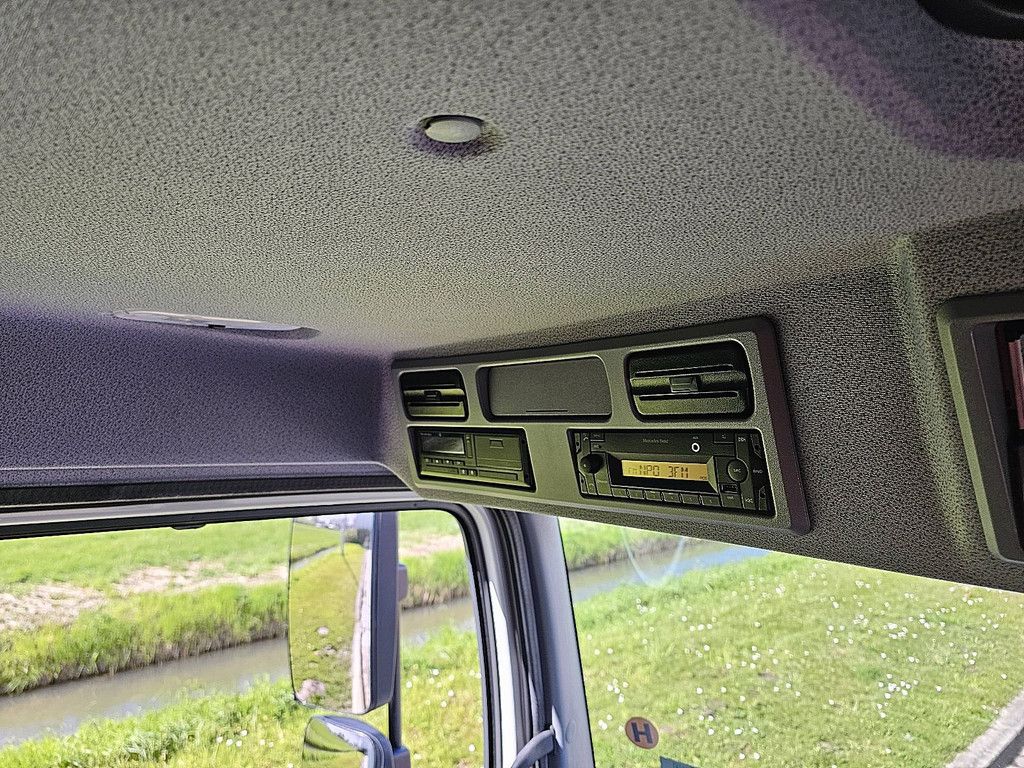 MERCEDES-BENZ ATEGO 1230 airco taillift