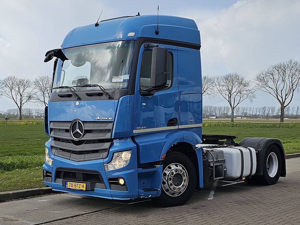 MERCEDES-BENZ ACTROS 1843