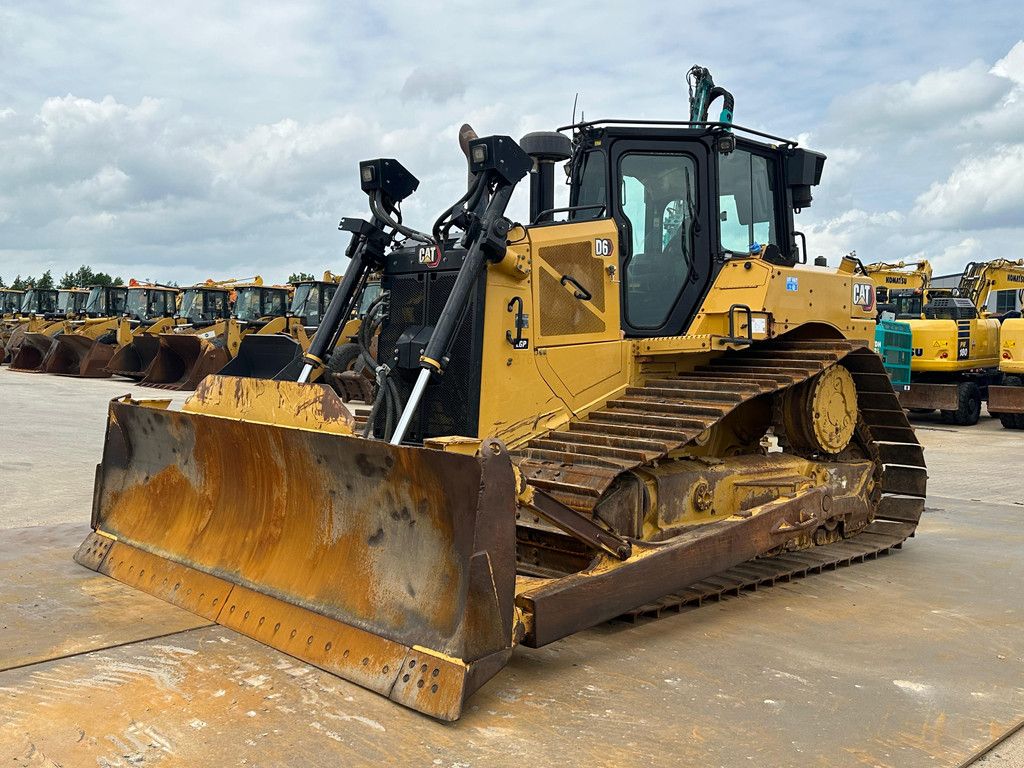 Caterpillar D6 LGP