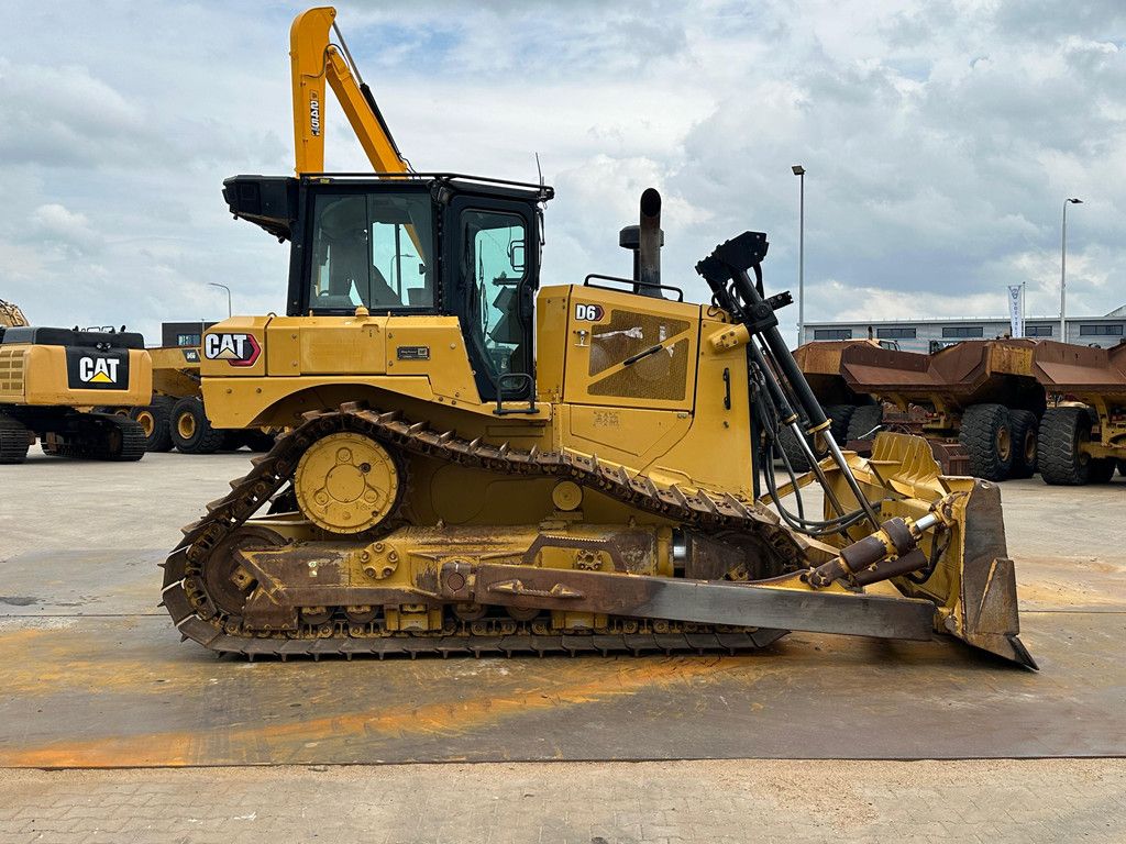 Caterpillar D6 LGP