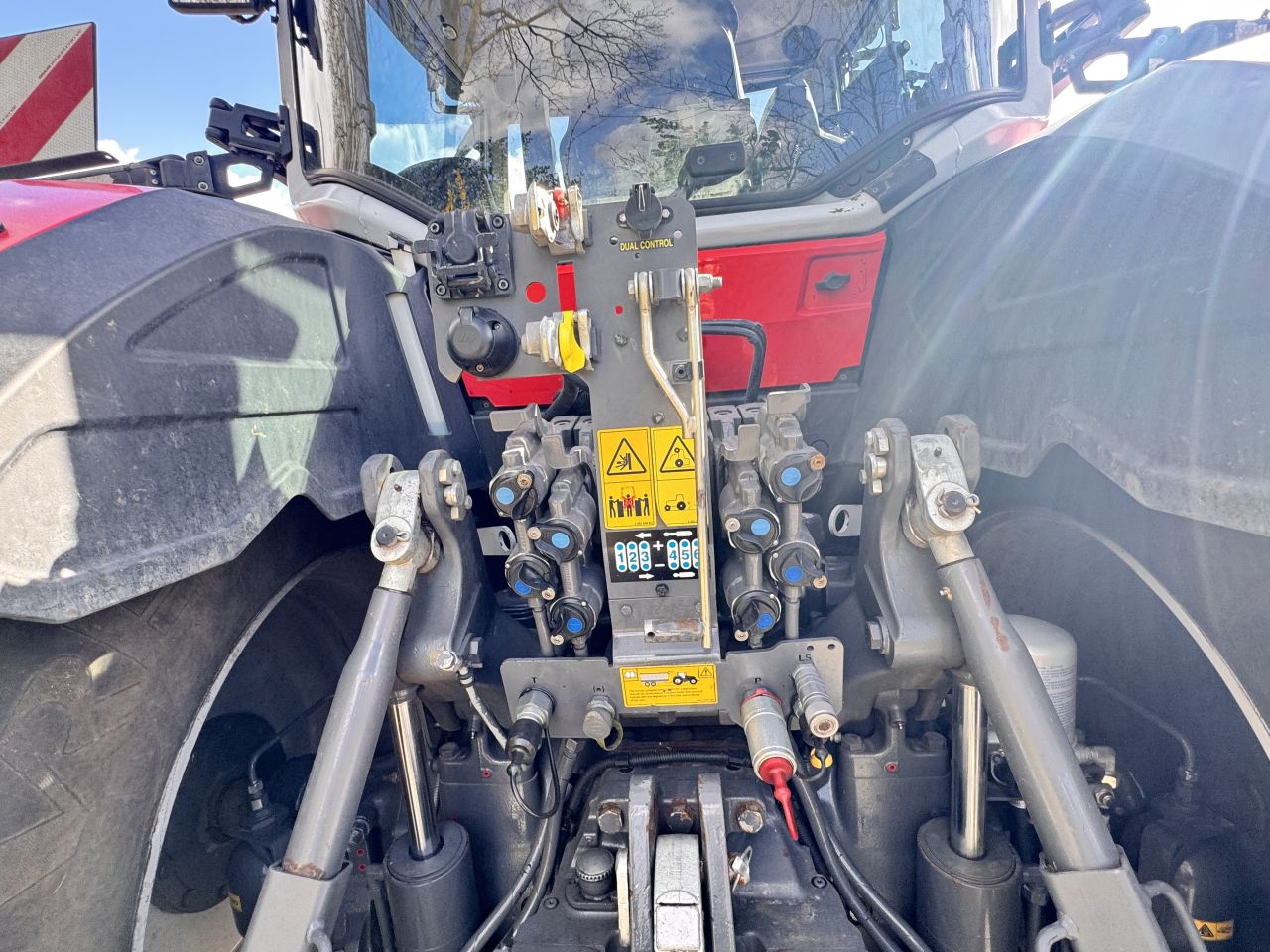 Massey Ferguson 8s.265