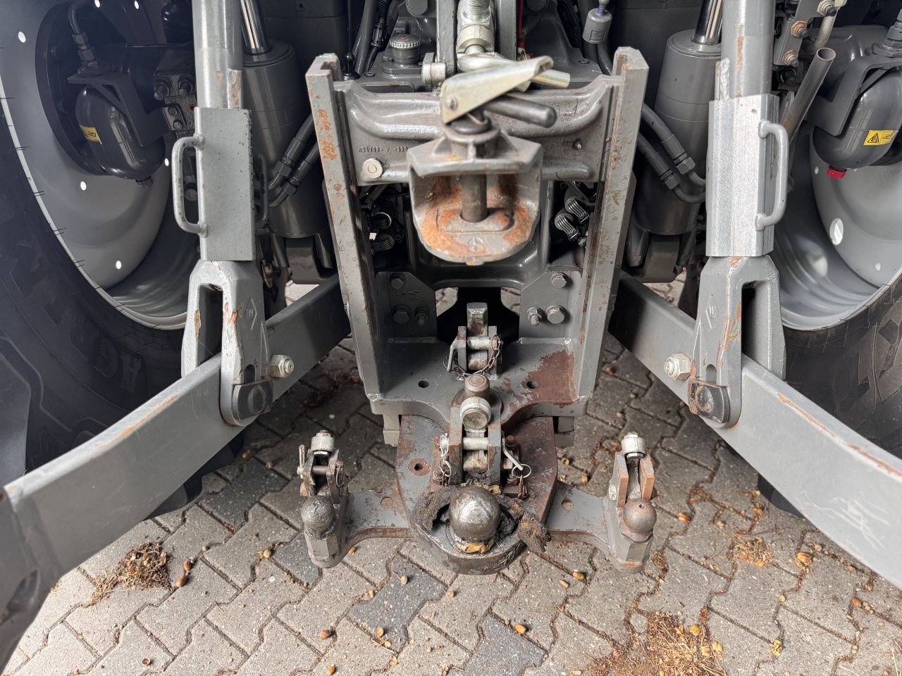 Massey Ferguson 8s.205 Dyna7 Exclusive