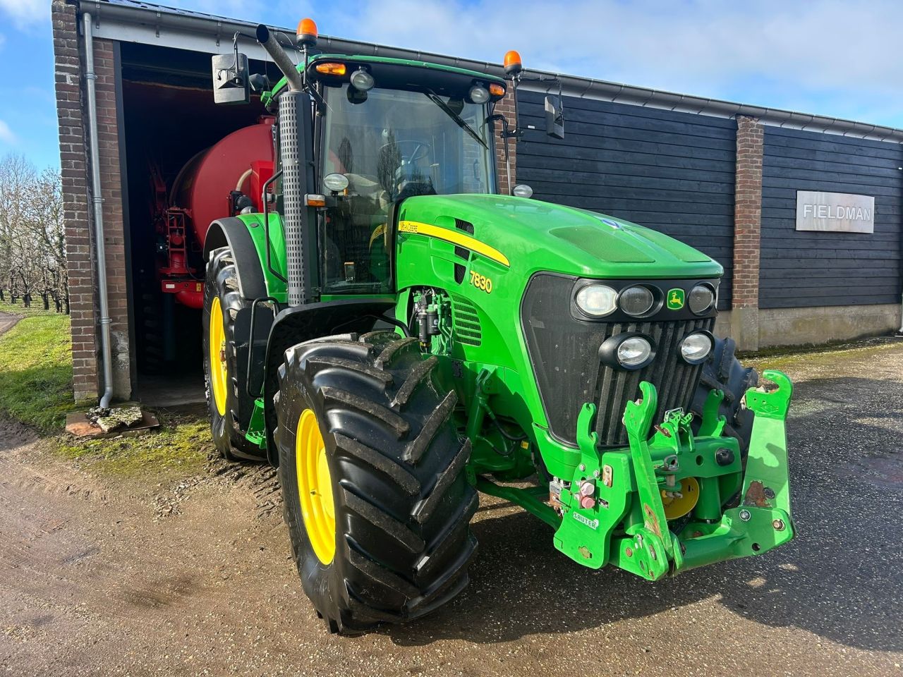 John Deere 7830
