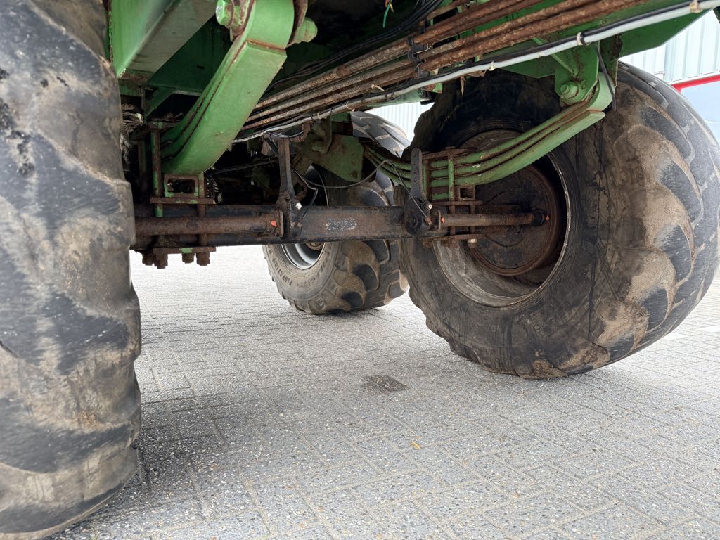 Bergmann TSW 1616S Meststrooier