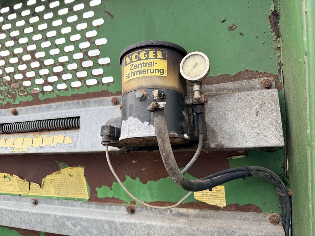 Bergmann TSW 1616S Meststrooier