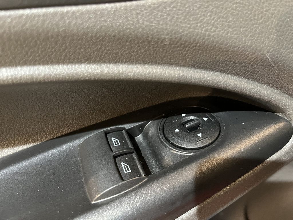 Ford Transit Connect 1.5 EcoBlue L2 Trend / Euro 6 / Airco / Schuifdeur L + R / PDC / 3-Zits / 70.000 KM!!