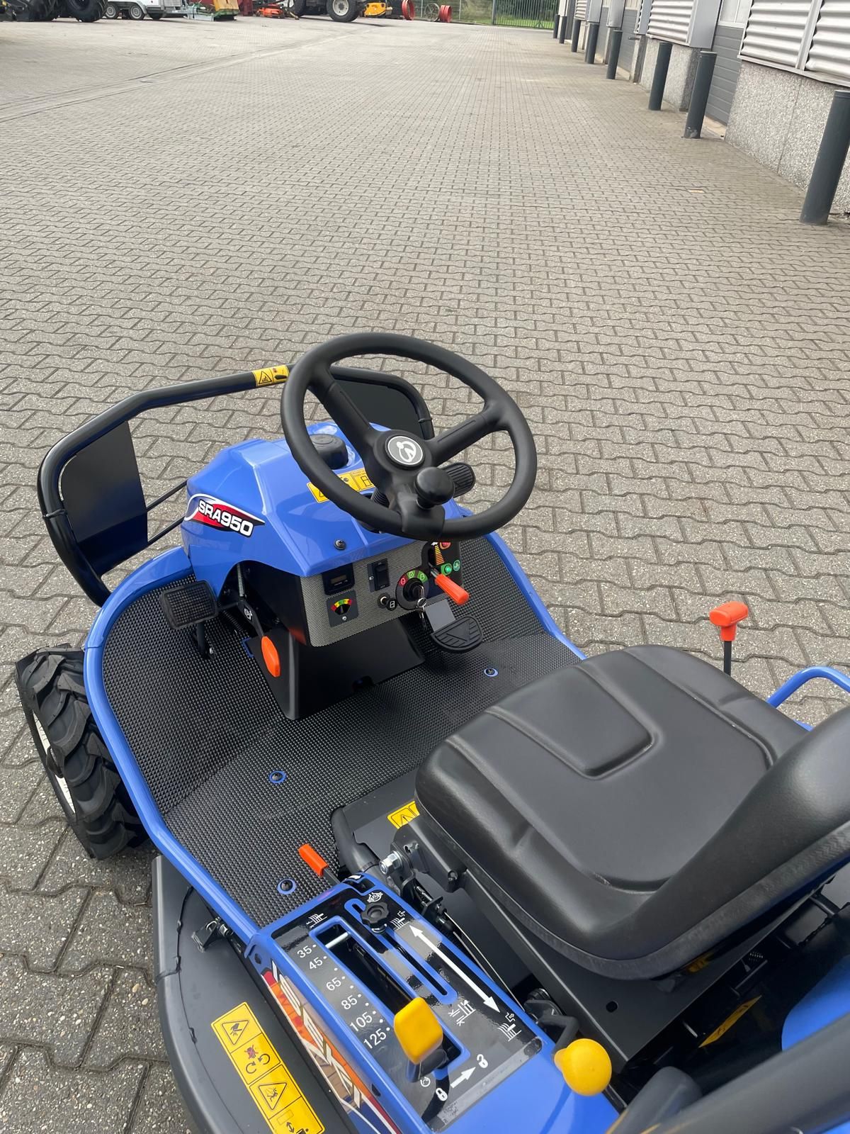 Iseki SRA950FA Ride on Bush Cutter - ruw terrein zitmaaier