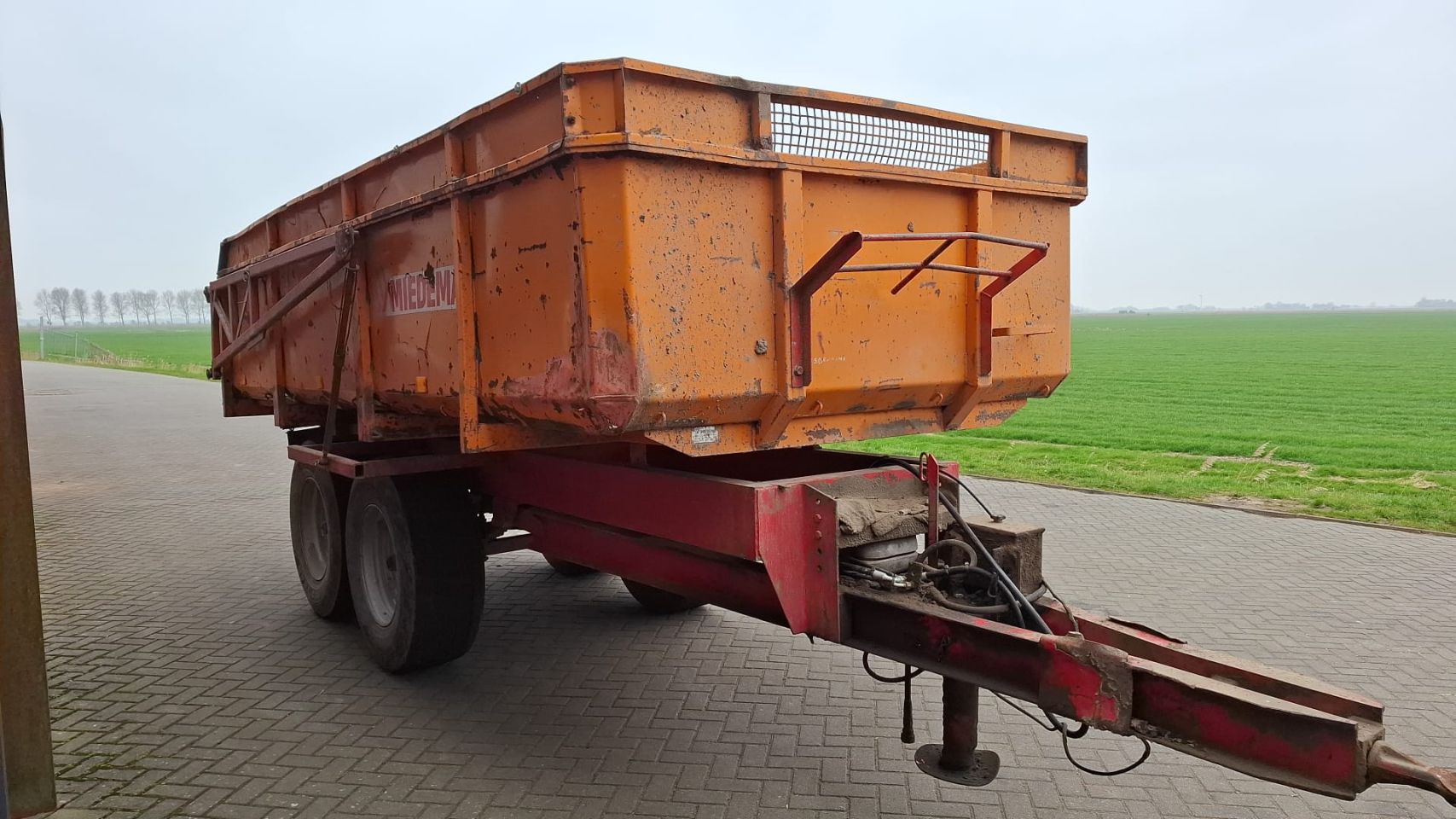 Miedema HST 100 Kippers