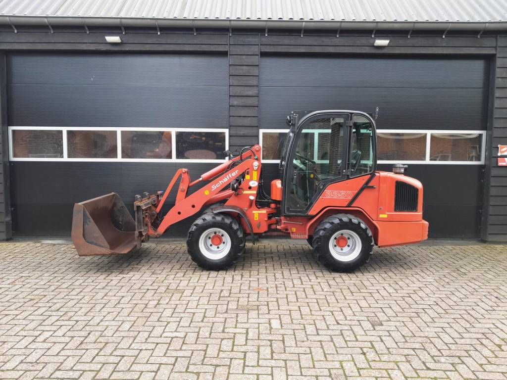 Schäffer 3350 minishovel met cabine NL kenteken