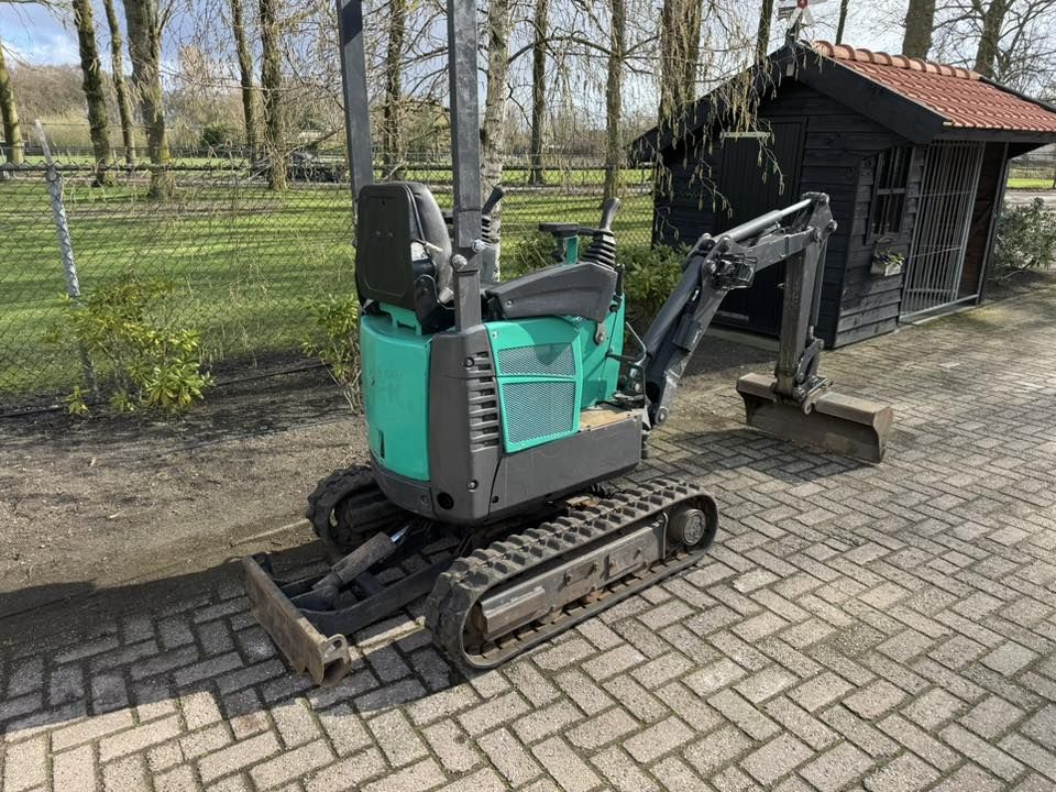 Bobcat E10 Minigraver