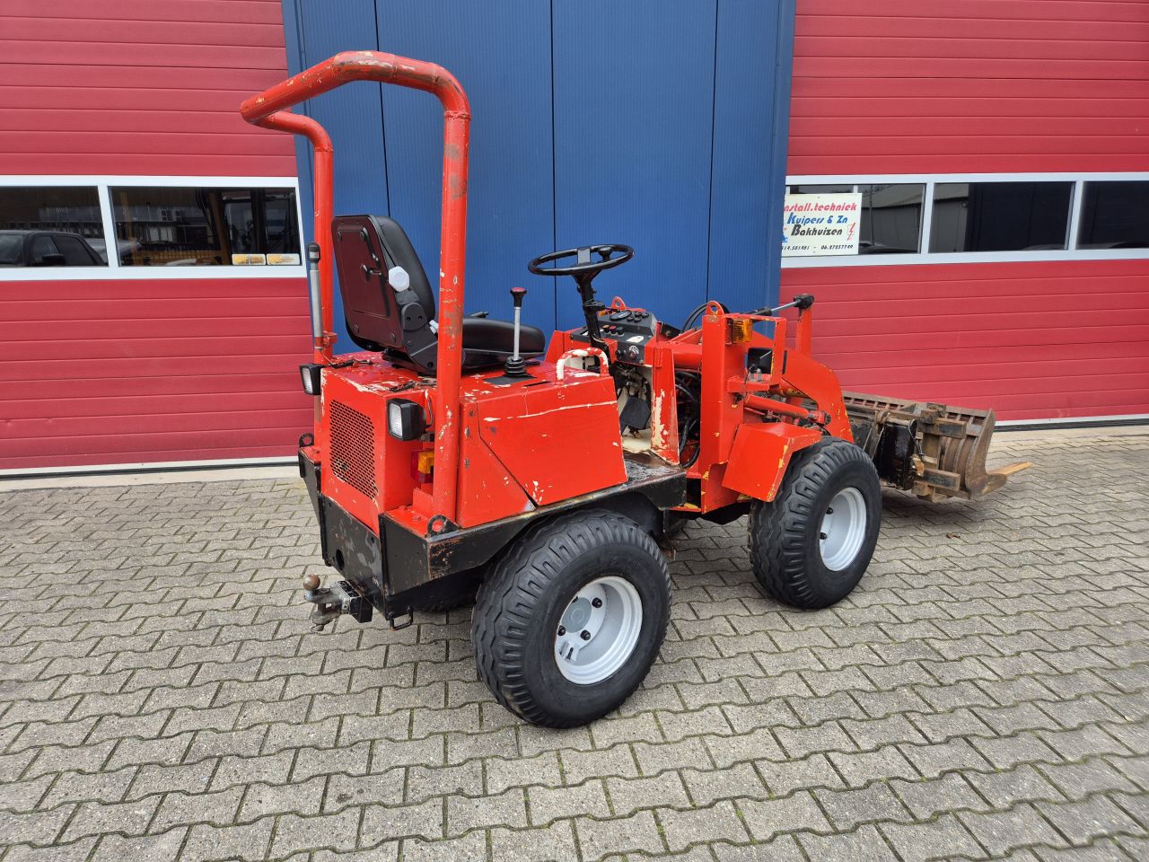 YANMAR V1 MINI SHOVEL MET BAK EN PALLETVORKEN PRIJS MARGE