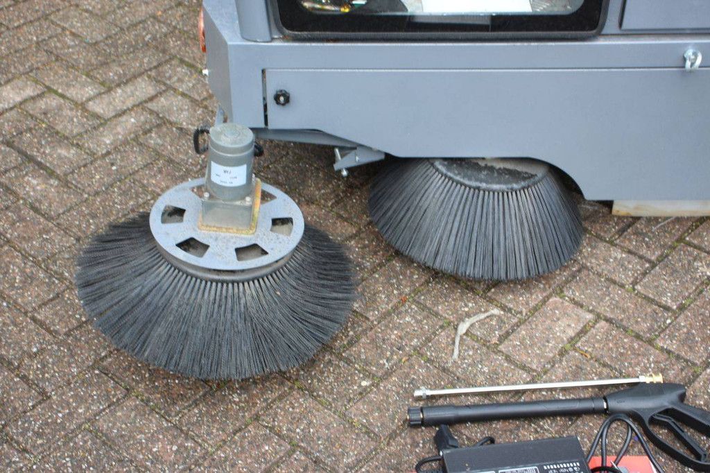 Starvox D19 Elektrokehrmaschine 2025 Neu