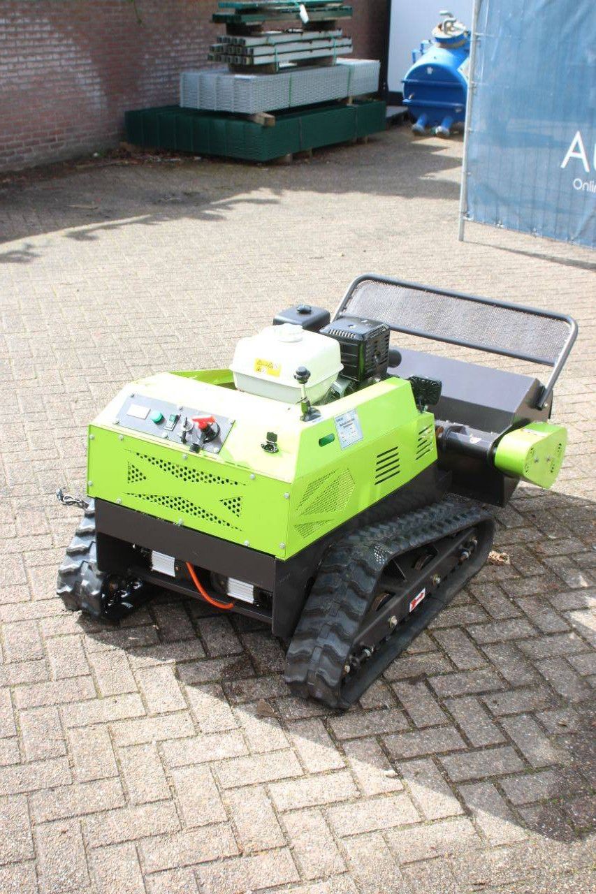 Farmland Petrol Verge Mower New