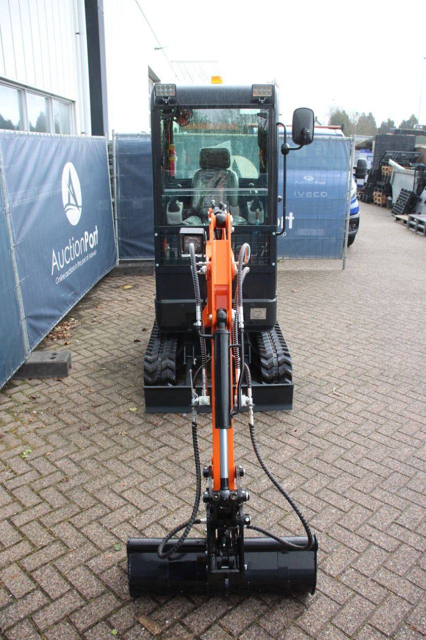 Minibagger Cougar XT-18U Diesel 2026