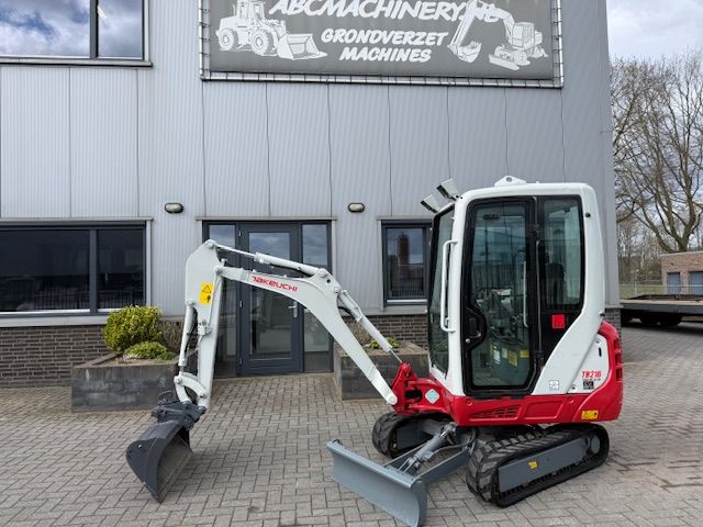 Takeuchi TB216 bj2019 1.8T Minigraver Minikraan ZGST