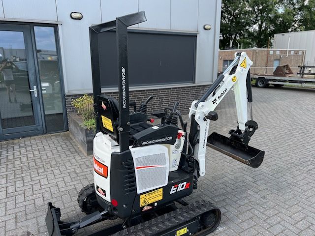 Bobcat E10Z Bj2023 380uur 1.2T minigraver minikraan NWST
