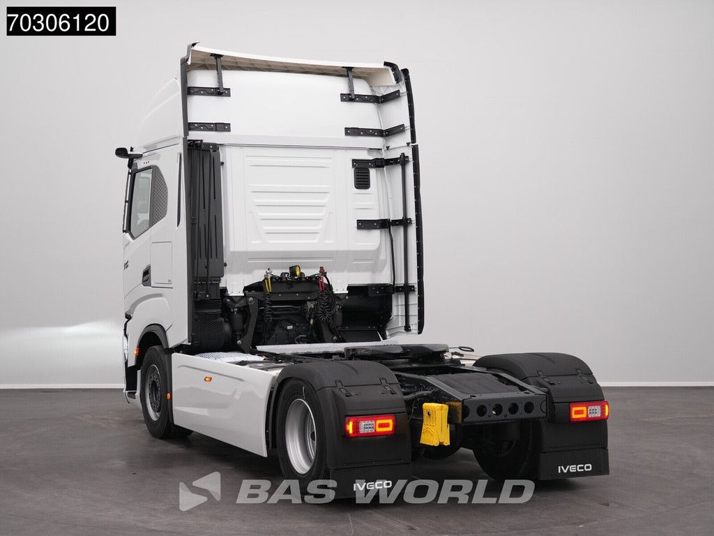 Iveco S-Way 500 4X2 NEW! 2xTanks HPEB Standklima ACC NAVI LED