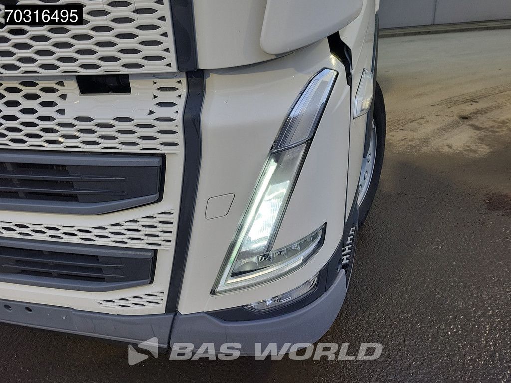 Volvo FH 460 4X2 Retarder 2xTanks I-ParkCool ACC