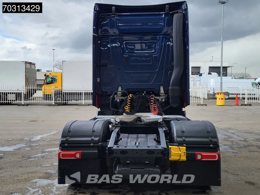 Mercedes Actros 1846 4X2 Bigspace Retarder Mirrorcam Navi