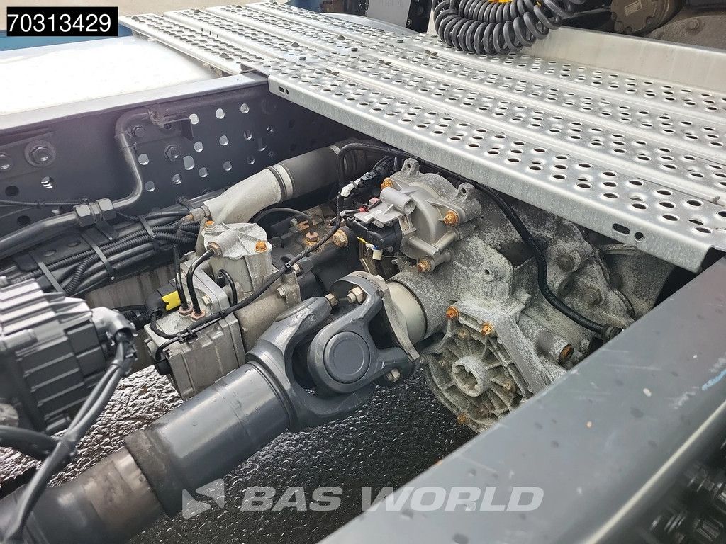 Mercedes Actros 1846 4X2 Bigspace Retarder Mirrorcam Navi