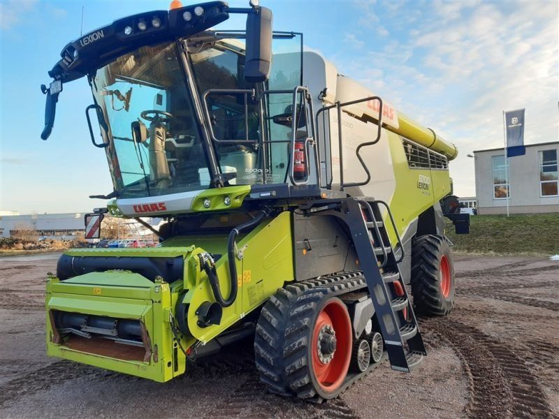 Claas GEB. MÄHDRESCHER LEXION 8700TT