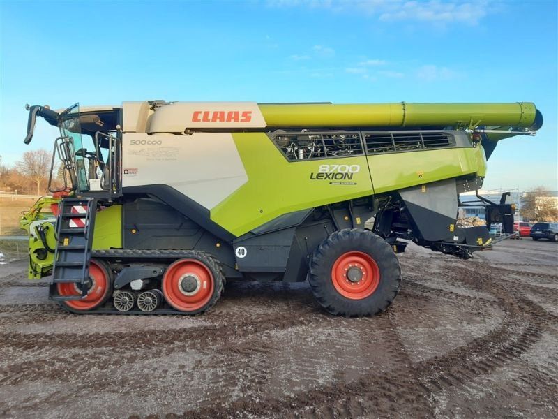 Claas GEB. MÄHDRESCHER LEXION 8700TT