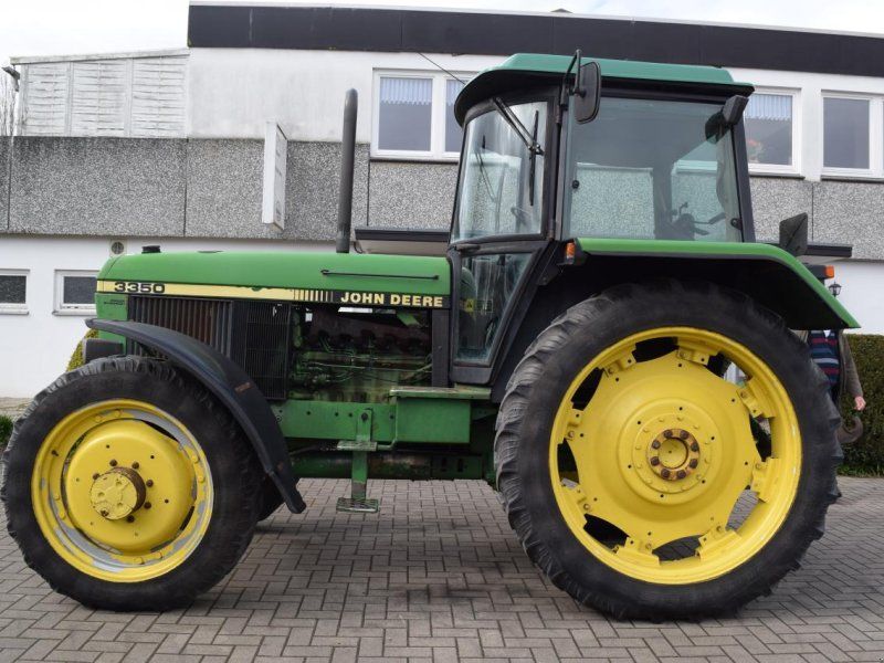 John Deere 3350