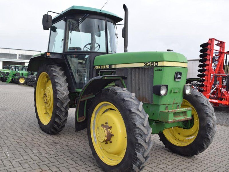 John Deere 3350