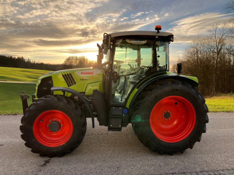Claas Arion 420
