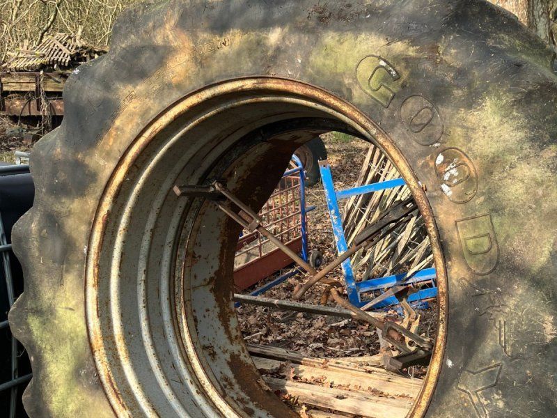 Goodyear 18.4R38  med låse