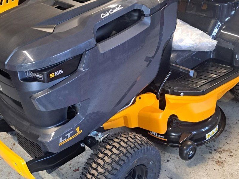Cub Cadet LT 1 S86