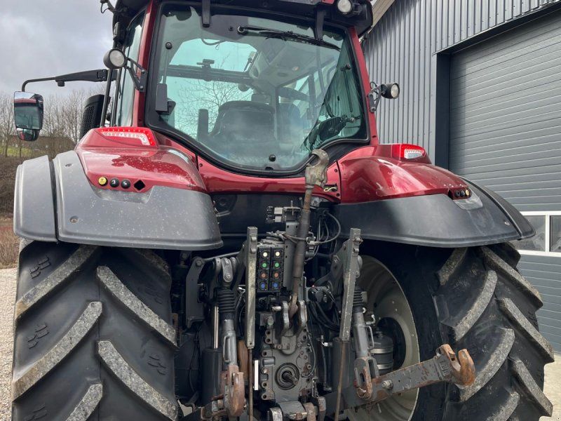 Valtra T174 Frontlæsser