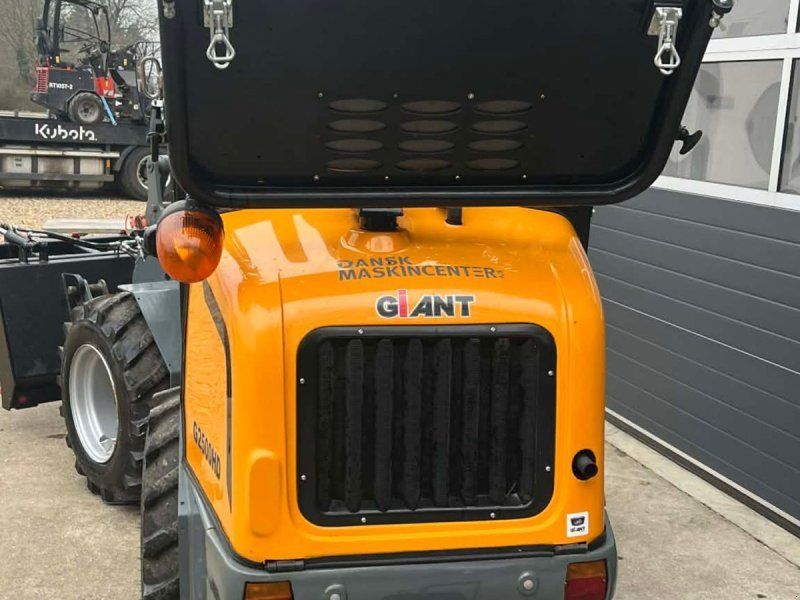 Giant G2500HD