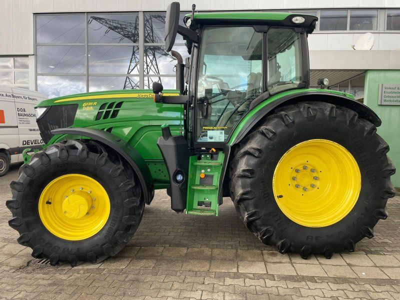 John Deere 6135 R