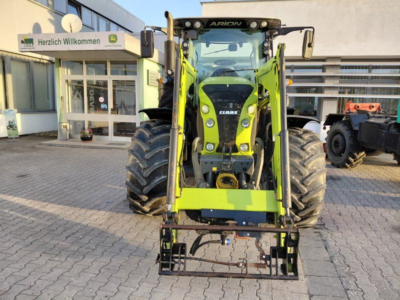 Claas Arion 530