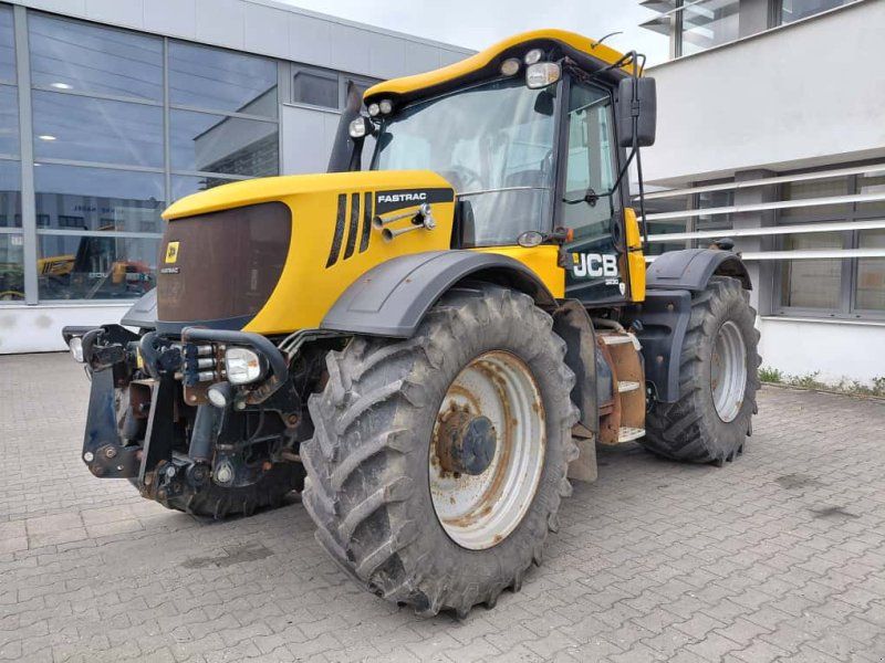 JCB Fastrac 3230