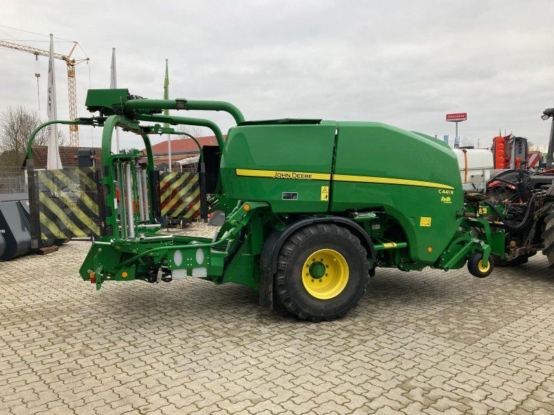 John Deere C441 R