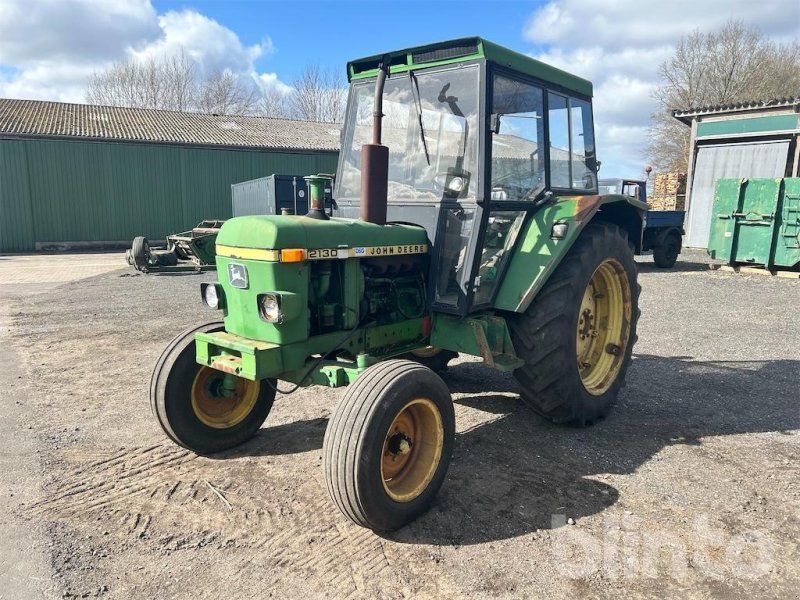 John Deere 2130