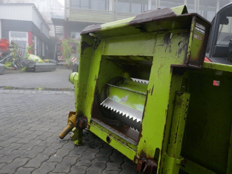 Claas Adapter SFH 491/492 auf vorsätze