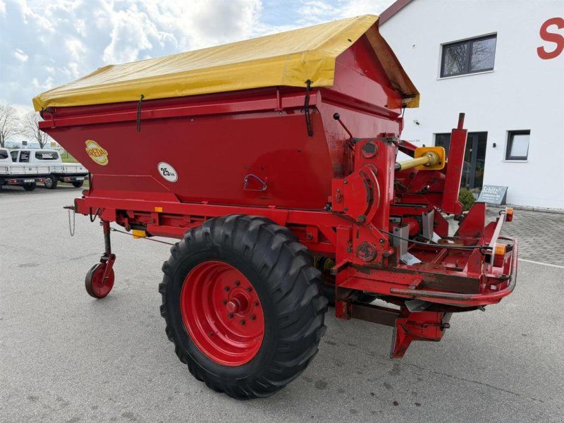 Bredal B4 Düngerstreuer