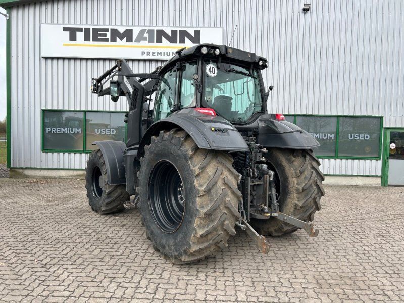 Valtra T214