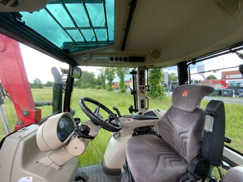 Massey Ferguson 5613 Dyna6 Efficient