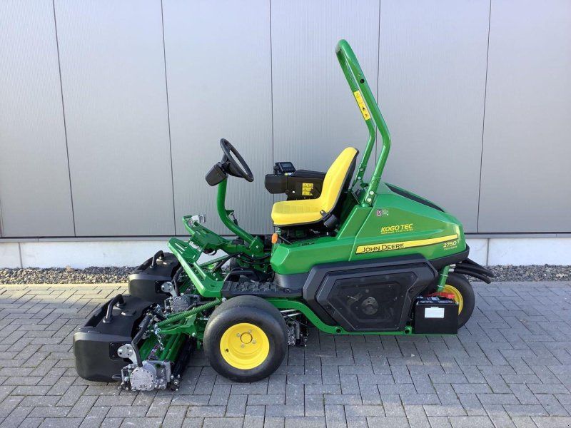 John Deere 2750 E-Cut