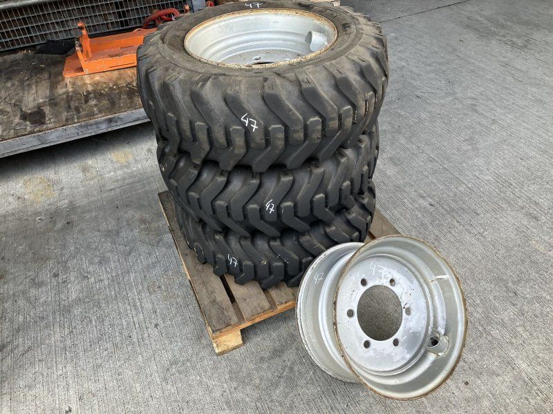 3x 10.16.5 BKT + 1 Felge