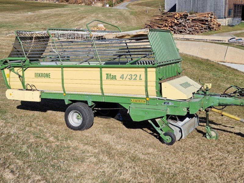 Krone Titan 4/32 L
