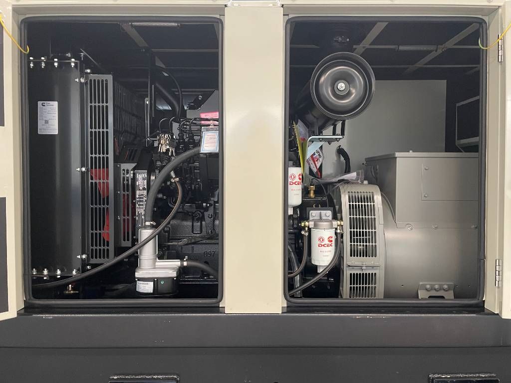 Cummins 4BTA3.9-G11 - 88 kVA Generator - DPX-19834