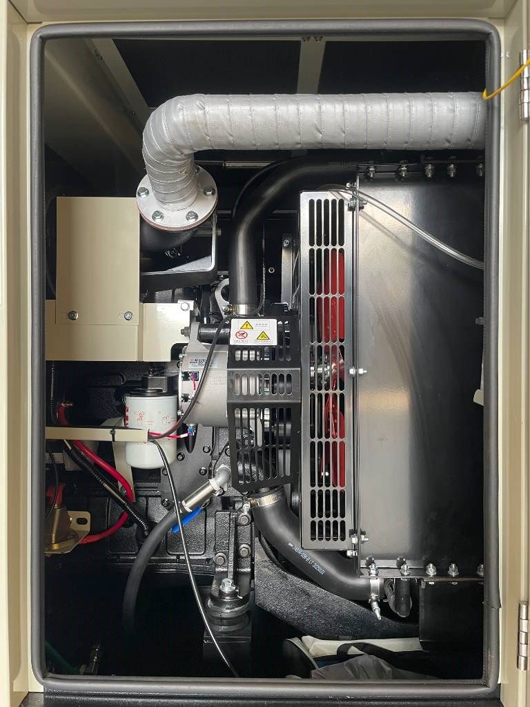 Cummins 4BTA3.9-G11 - 88 kVA Generator - DPX-19834