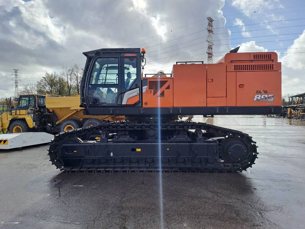 Hitachi ZX 890 LC R-7