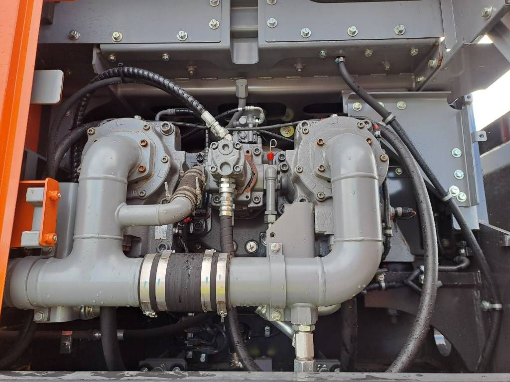 Hitachi ZX 890 LC R-7