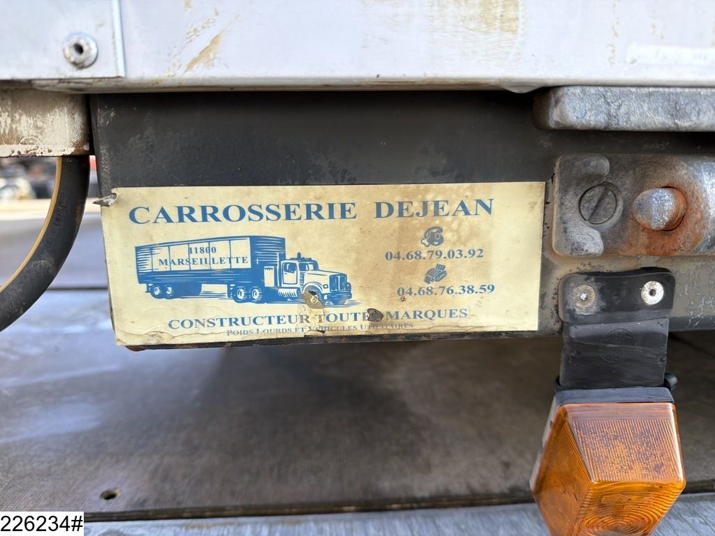 Carrosserie Dejean Gesloten laadbak